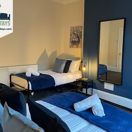 Howe - Newly Refurbished 2 Bedroom Flat Free Parking Гейтсхед Екстериор снимка