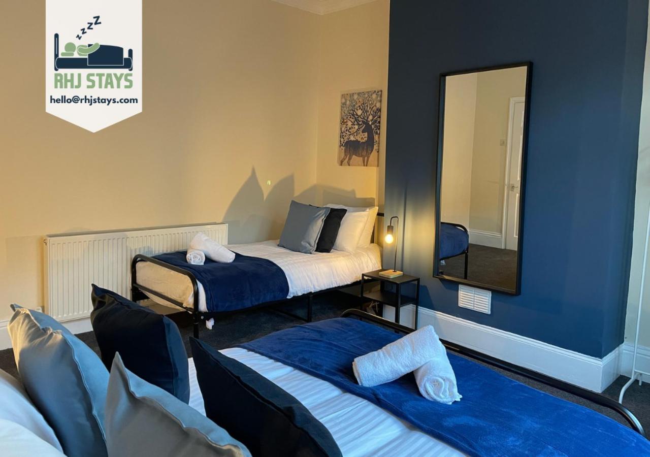 Howe - Newly Refurbished 2 Bedroom Flat Free Parking Гейтсхед Екстериор снимка