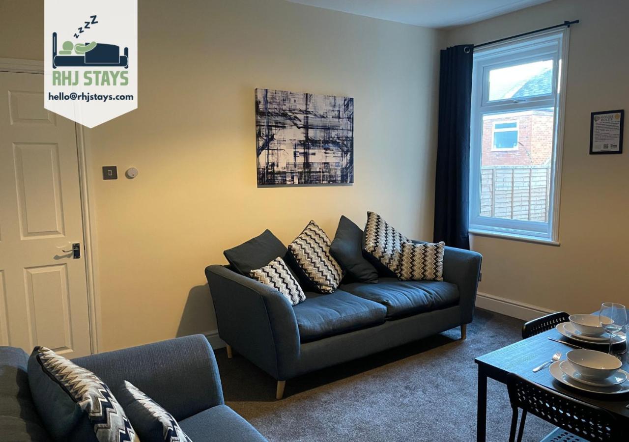 Howe - Newly Refurbished 2 Bedroom Flat Free Parking Гейтсхед Екстериор снимка